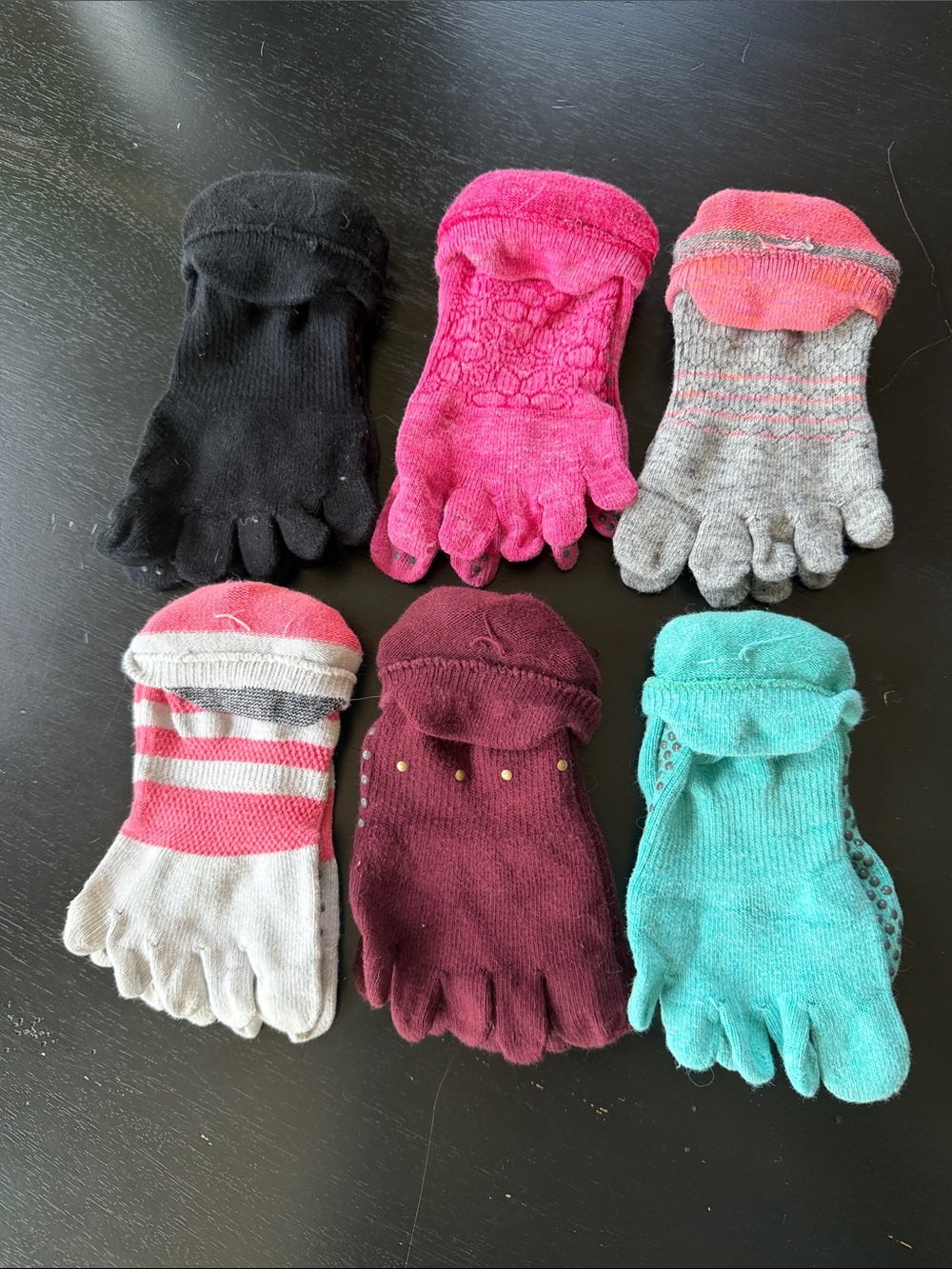 Five-Toe Grip Socks Pack - Multicolor - Picture 3 of 3